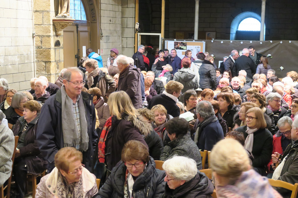 2017-12-17 concert noel Vernuil point d-Orgue (135)